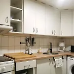 Spacious, Deluxe With Breakfast アパート *