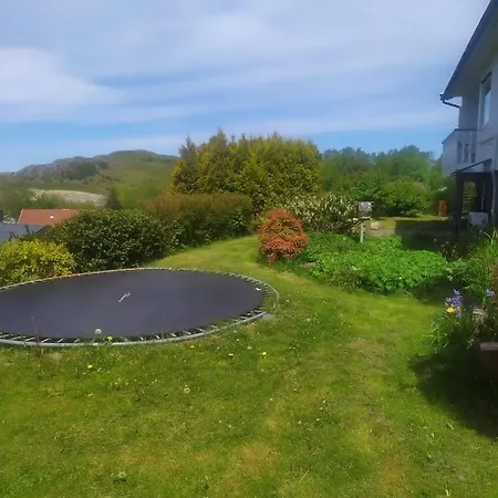 Spacious, Quiet And Cosy Near Kongeparken & Pulpit Rock Apartment
