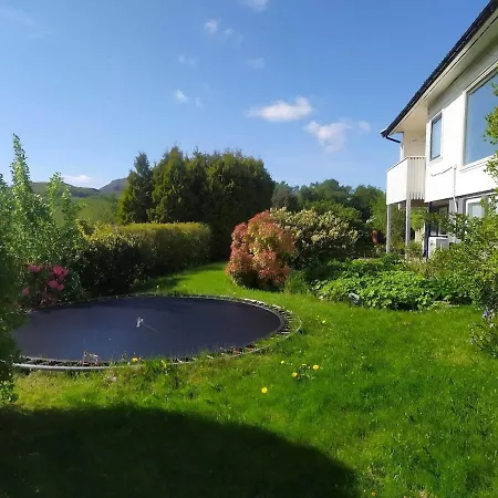 Spacious, Quiet And Cosy Near Kongeparken & Pulpit Rock *