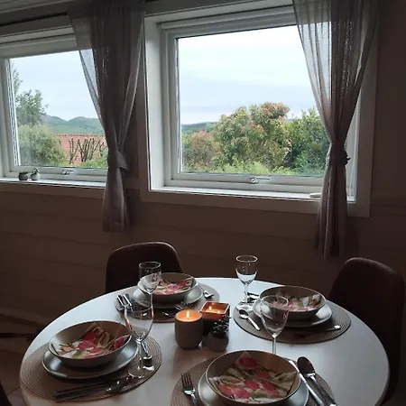 Spacious, Quiet And Cosy Near Kongeparken & Pulpit Rock Apartment Algard (Gjesdal)