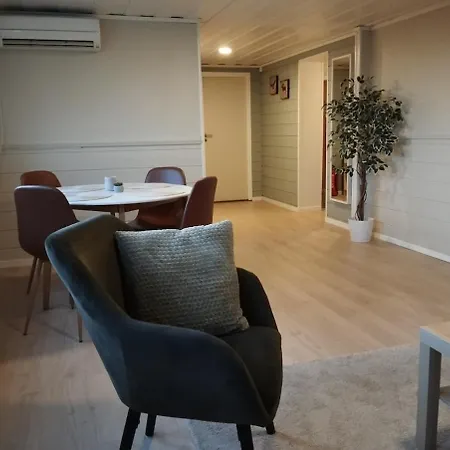 Spacious, Quiet And Cosy Near Kongeparken & Pulpit Rock Apartment
