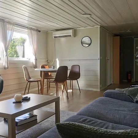 Spacious, Deluxe Apartment With Breakfast Ålgård