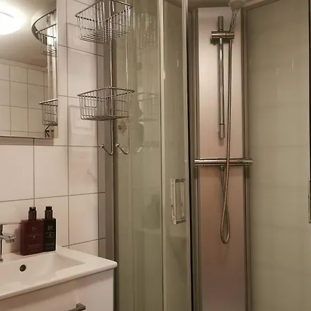 Spacious, Deluxe With Breakfast * Ålgård